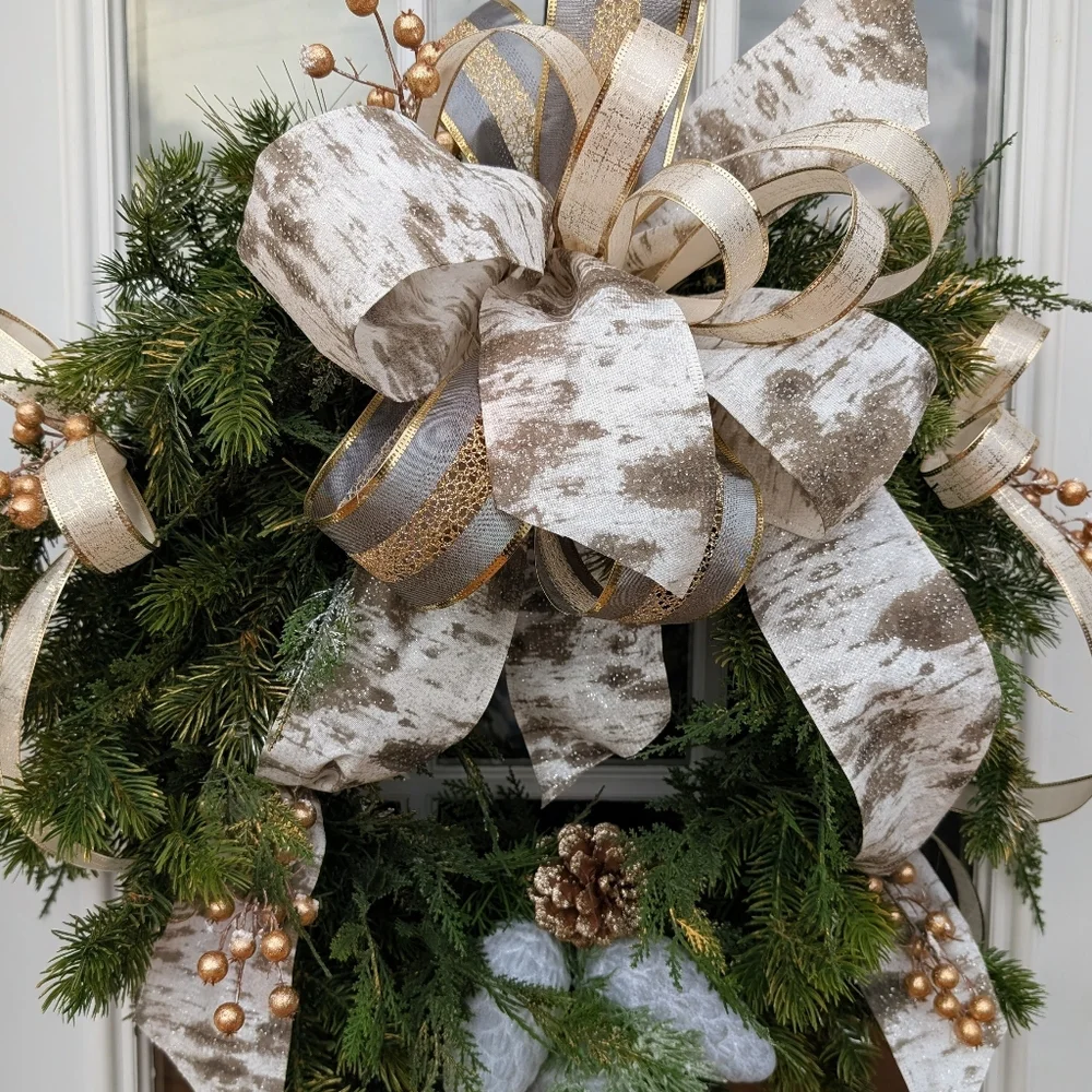 Elegant Holiday Wreath with Gold, Silver and Cream Accents
